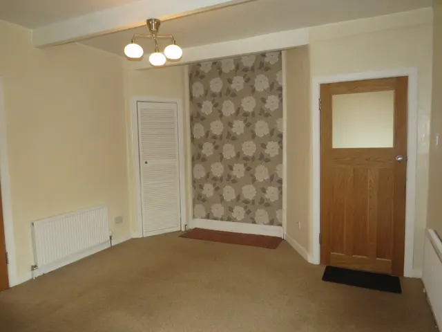 Photo 2 — Admiralty Road, Rosyth