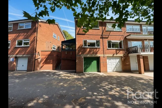 Clumber Crescent South, The Park, NG7, photo 1