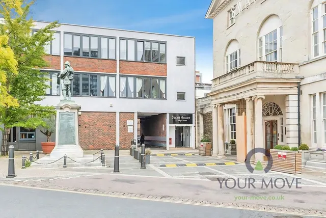 Photo 2 — High Street, Bedford, Bedfordshire, MK40