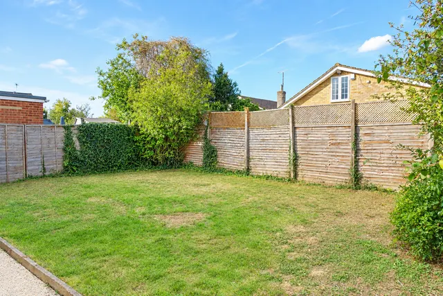 Maybury Close, Nr Burnham, SL1, photo 2