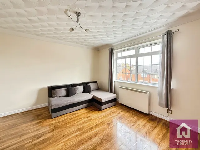 Eldon Place, Eccles, M30, photo 3