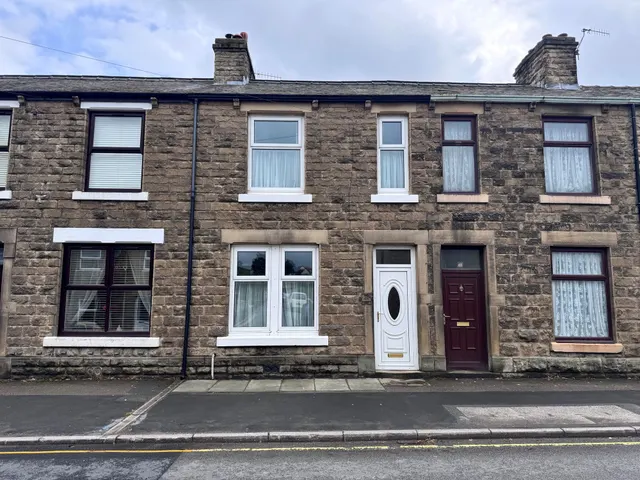 Manchester Road, High Peak, photo 1