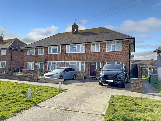 Manning Road, Littlehampton, photo 1
