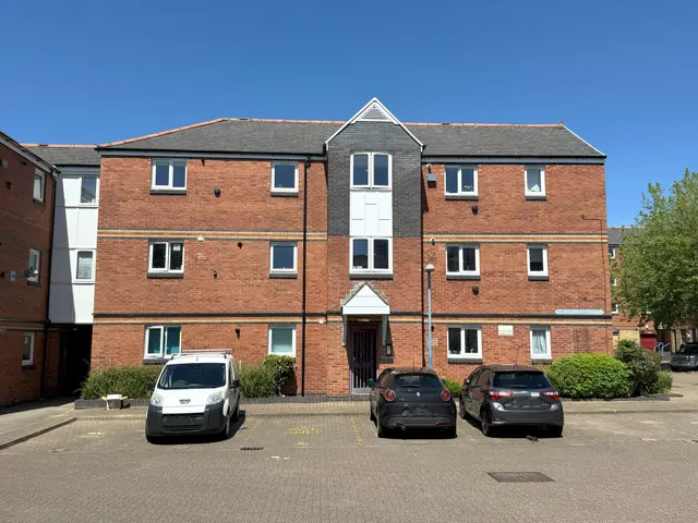 St Nicholas Square, Maritime Quarter, Swansea, West Glamorgan, SA1 1UG, photo 1