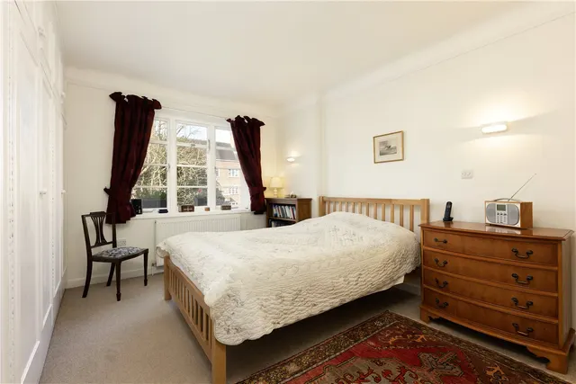 Photo 3 — Putney Heath, London, SW15
