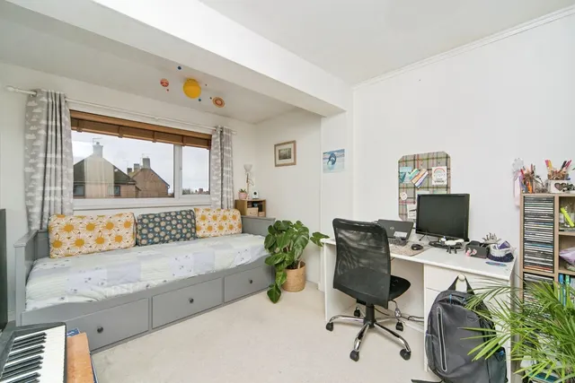Rhos Road, Rhos on Sea, LL28, photo 3