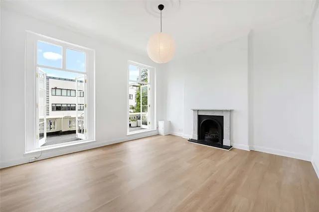 Photo 3 — Claverton Street, London, SW1V 3AY
