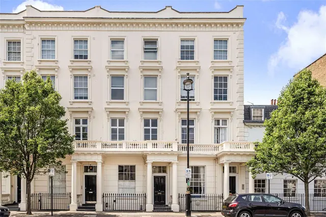 Claverton Street, London, SW1V 3AY, photo 1