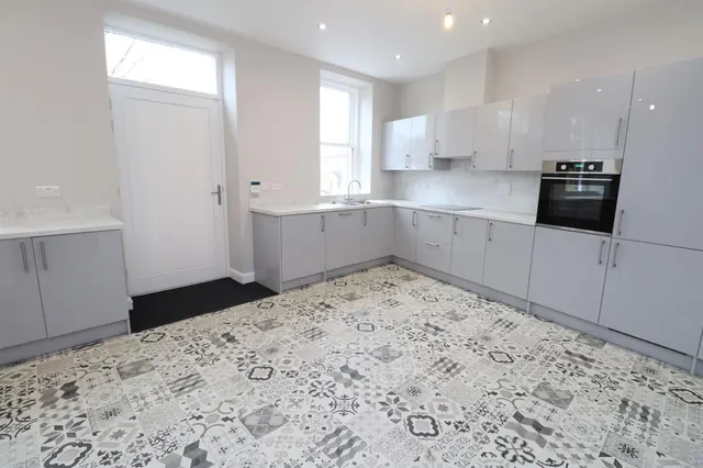 Carlisle Road, Pudsey, LS28, photo 2