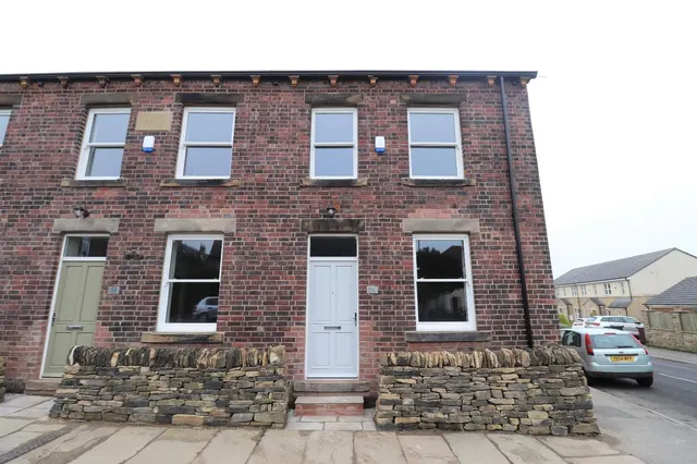 Carlisle Road, Pudsey, LS28, photo 1
