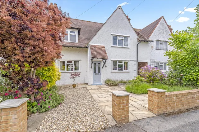 Photo 2 — Mays Road, Teddington, TW11 0SQ