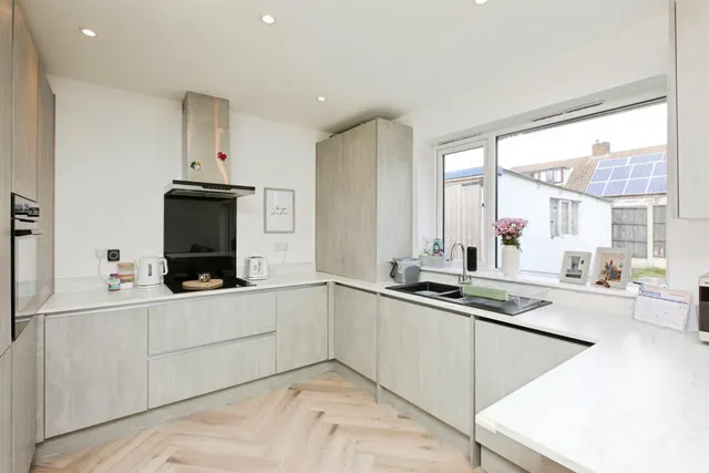 Haddon Drive, Mickleover, DE3, photo 3