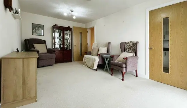 Photo 3 — Island View, Shortwood Copse Lane, Basingstoke, RG23 7GU