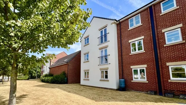 Pintail Close, Scunthorpe, photo 1