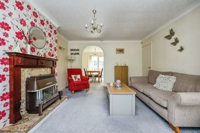 Photo 3 — Fairway Drive, Nottingham, Nottinghamshire, NG6
