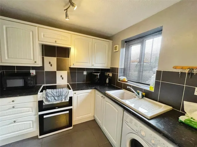 with 1 bedroom in Church Langley, Harlow, CM17, photo 3