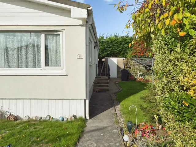 Hounstone Park, Yeovil, BA22, photo 2