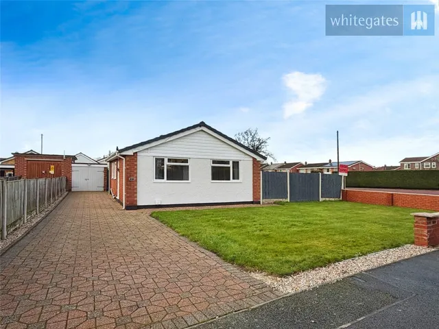 Lower Minster, Wrexham, LL12, photo 1