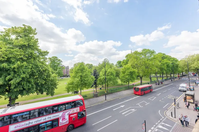 Photo 3 — Flat 5, The Green Apartments, 374A Chiswick High Road, London