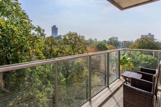 St. Clements Avenue, Mile End, photo 2