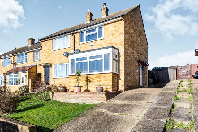 Grange Road, Romford, RM3, photo 1