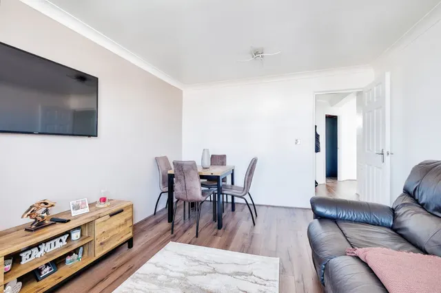 Ringwood Road, Poole, photo 1