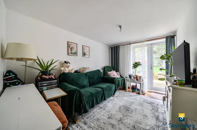 Cabell Road, Guildford, GU2, photo 2