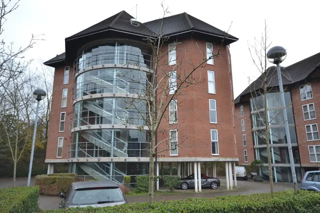 Sneyd Street, ST6, photo 1