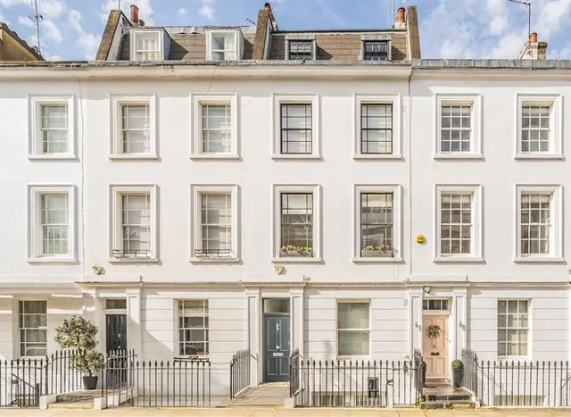 Westmoreland Terrace, Westminster, SW1V, photo 1