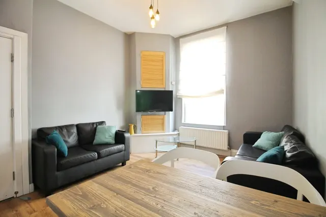 Kendal Lane, Leeds, LS3, photo 1