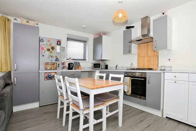 Porter Avenue, Peterborough, PE4, photo 3