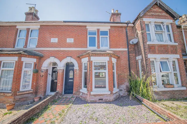 Desborough Road, Eastleigh, SO50 5NT, photo 1