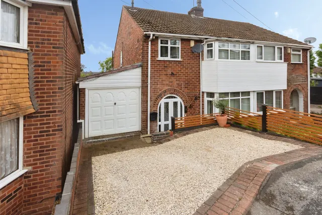 Conway Avenue, Oldbury, B68, photo 2