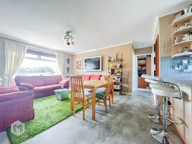 Photo 3 — Balmoral House Carslake Avenue, Bolton, BL1 4BP