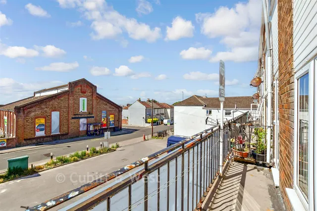 Highland Road, Southsea, PO4, photo 2