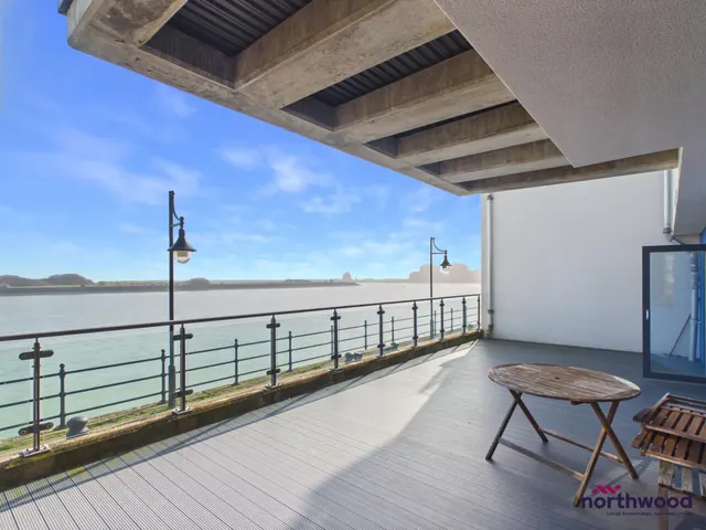 Midway Quay, Sovereign Harbour North, BN23, photo 1