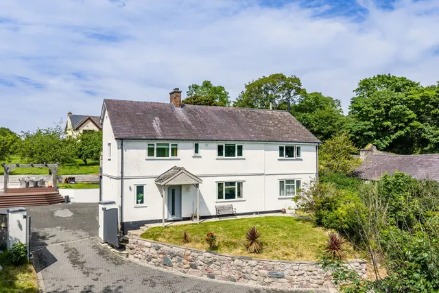 Glan Conwy, Colwyn Bay, LL28 5PL, photo 1