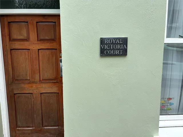Crackwell Street, Tenby, SA70, photo 2