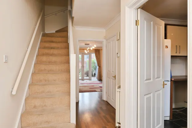 Photo 2 — Willetts Mews, Hoddesdon