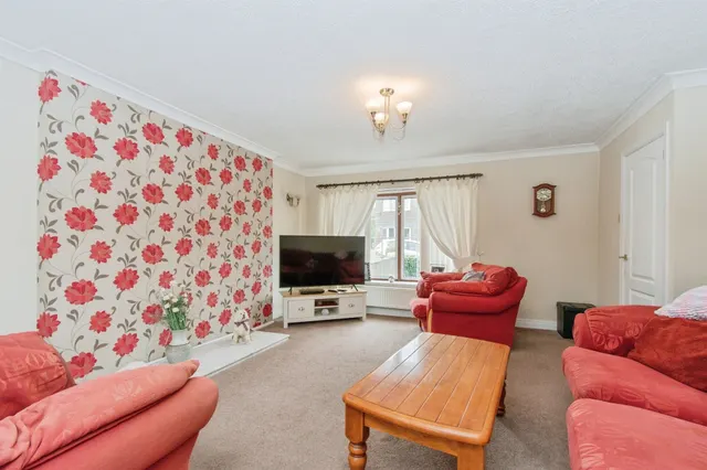 Photo 3 — Wellington Place, Knottingley