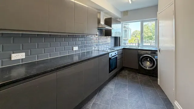 Photo 3 — Central Parade Green Street, Enfield, Middlesex EN3 7HG