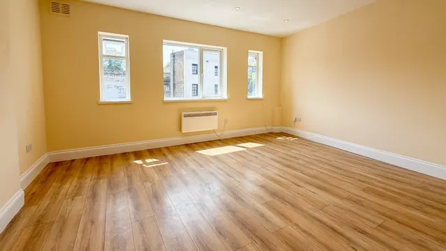 Photo 2 — Central Parade Green Street, Enfield, Middlesex EN3 7HG
