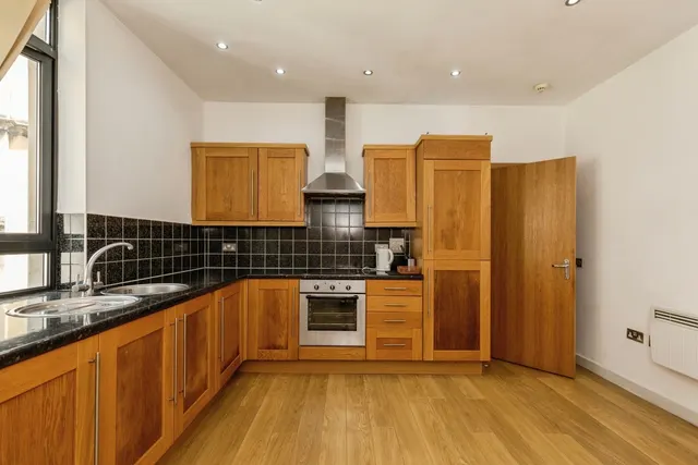 St. Stephens Avenue, Bristol, BS1, photo 3