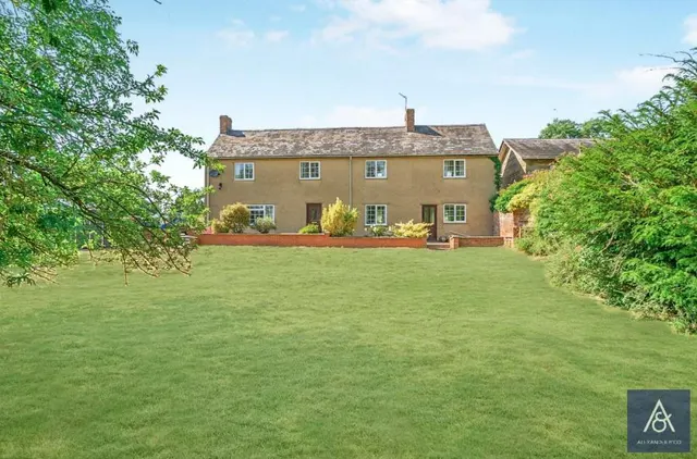 Kennel Cottages, Cottisford, NN13, photo 1