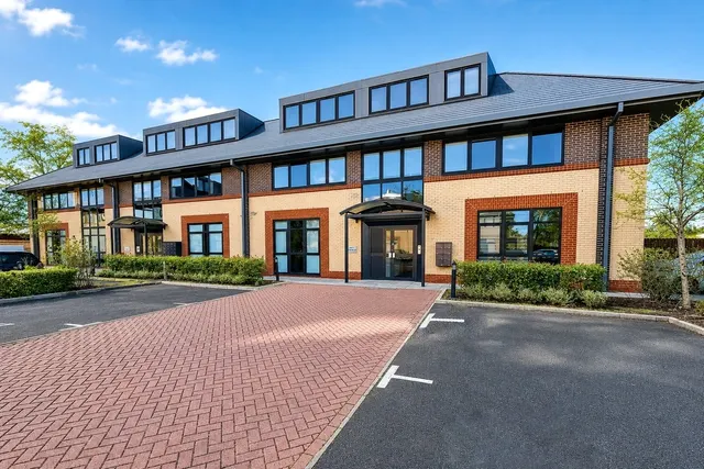 River Court, Sheerwater, GU21, photo 1