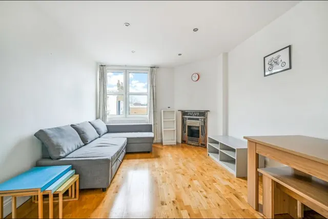 Brant House, Greenwich, SE10, photo 3