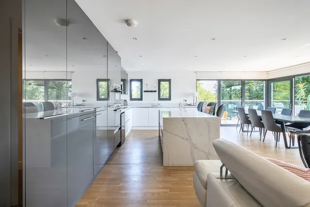 Stanhope Road London N6, photo 1