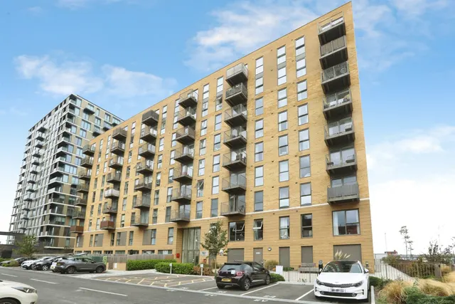 Gillingham Gate Road, Chatham, ME4, photo 1