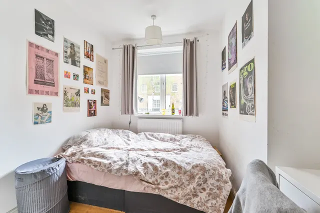 Photo 2 — 5 Bridgeway Street, London