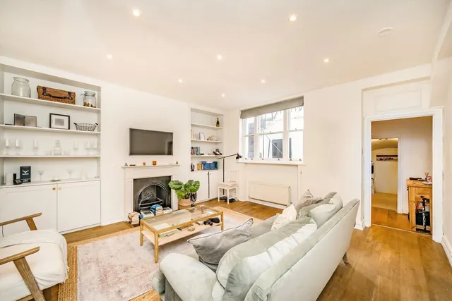 Alderney Street, Pimlico, SW1V, photo 1